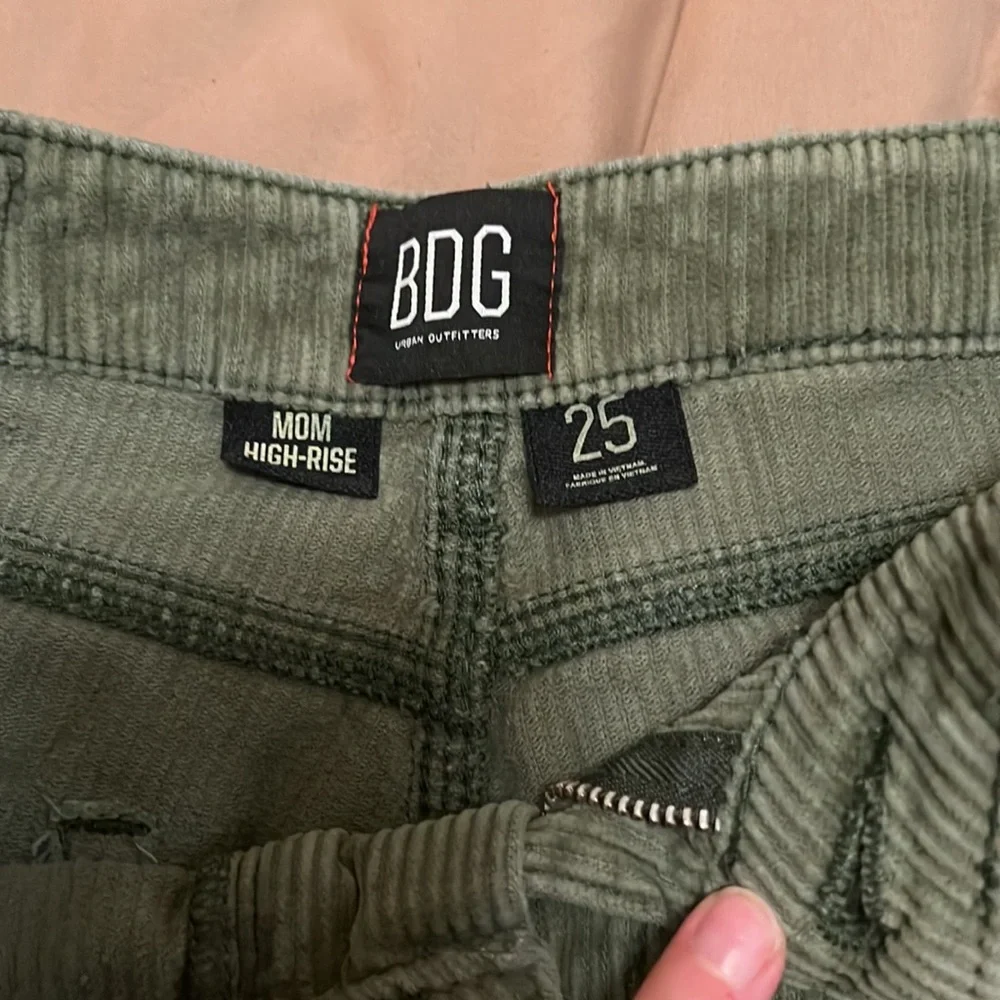 BDG URBAN OUTFITTERS Corduroy mom jeans :) - Picture 2 of 4